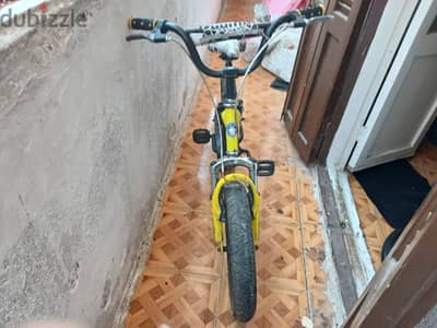 عجلة طفل بحالة ممتازة