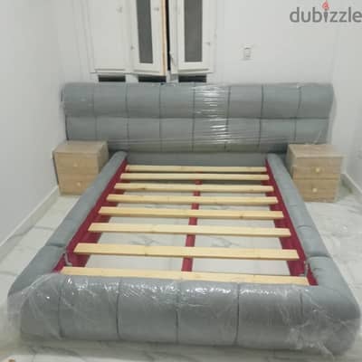 سرير بومبيه 160و2كمود