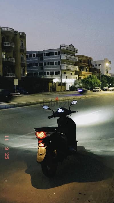 من سعر الجديد ١٣ الف جنيه وكسر زيرو St plus