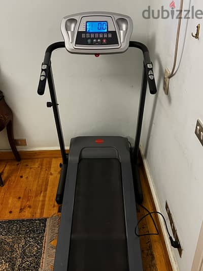 Treadmill Excellent Condition. مشايه بحاله ممتازه