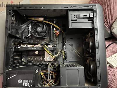 "تجميعة جيمينج كاملة بالكامل بالشاشة والملحقات (GTX 1660