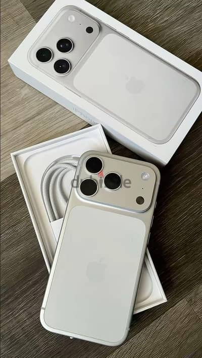 آبل - آيفون 17 برو ماكس