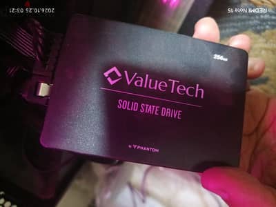 هيلث 100% . . ssd 256 gb