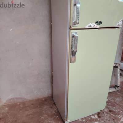 ثلاجة ١٤ كريازى شحن بلدها