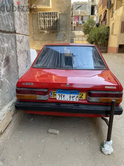 مازدا 323 1982