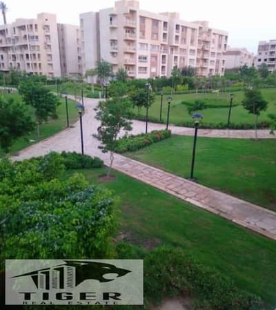 Apartment 165 sqm for sale in Madinaty Group 112, first floor, wide garden view, near All Seasons Park