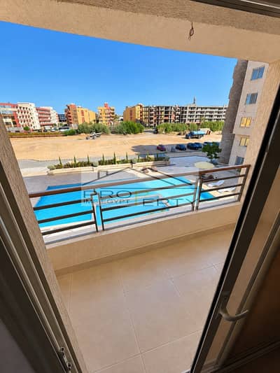 Apartment for sale, 110 square meters, with "super-luxe" finishes. Located in the Alhambra Waterfalls 2 bedrooms, 2 bathrooms, a living room