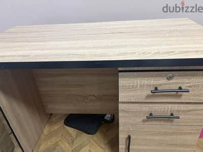 مكتب خشبي mdf