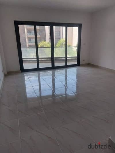 For rent in Madinaty (B15): 131 sqm unit featuring 3 bedrooms and 2 bathrooms (including a master bedroom with a dressing area). Located close to amen For rent in Madinaty (B15): 131 sqm unit featuring 3 bedrooms and 2 bathrooms (including a master bedroom with a dressing area). Located close to amen