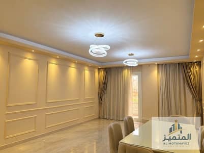 مدينة العبور، الحي التاسع، نموذج A داخل كمبوند دار مصر، بموقع مميز بجوار جميع الخدمات والمواصلات، لتوفير الراحة وسهولة التنقل يوميًا.