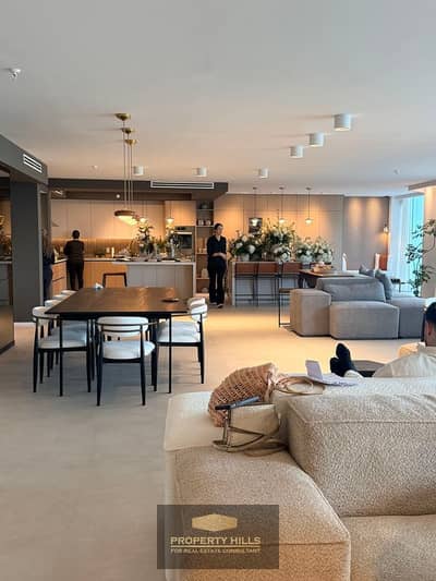 Twin House One Story from DORRA in Sheikh Zayed with a landscape view, and you can pay 5% down next to SODIC and in front of Sphinx Airport
