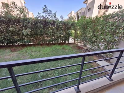 Ground-floor apartment with a garden for rent in the Fifth Square compound (Al Marasem), Fifth Settlement. Area: 164 sqm Garden: 88 sqm 3 bedrooms 3 b