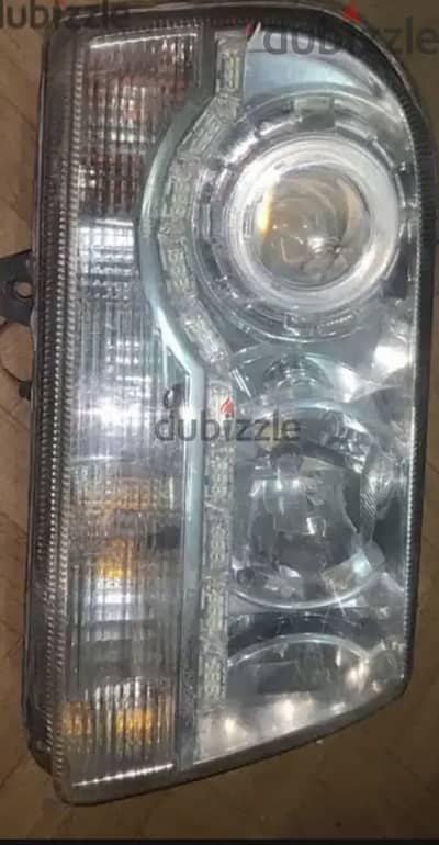 فانوس كرايسلر C300