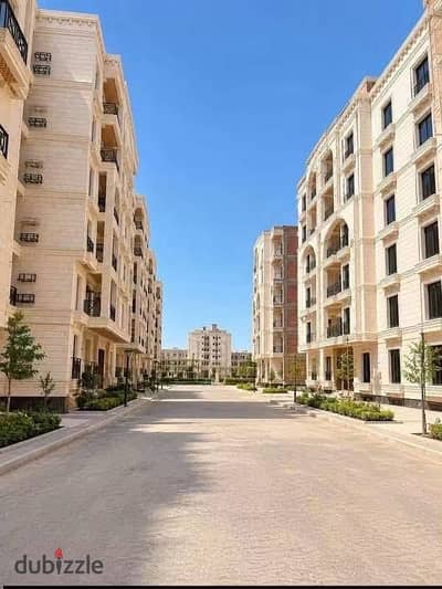 Apartment 178m for sale in Green City, October Gardens next to Kenz Compound, 3 bedrooms and 3 bathrooms with a 20% down payment and a monthly installment of 53,400 EGP over 7 years in a prime location on Fayoum Road. Apartment 178m for sale in Green City, October Gardens next to Kenz Compound, 3 bedrooms and 3 bathrooms with a 20% down payment and a monthly installment of 53,400 EGP over 7 years in a prime location on Fayoum Road.