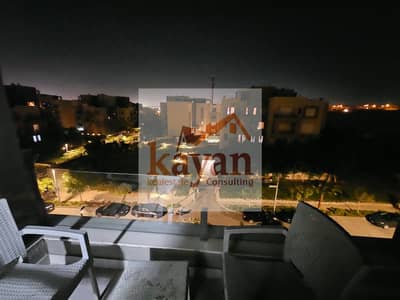 شقه للايجار المفروش ف كمبوند فيلدج جيت