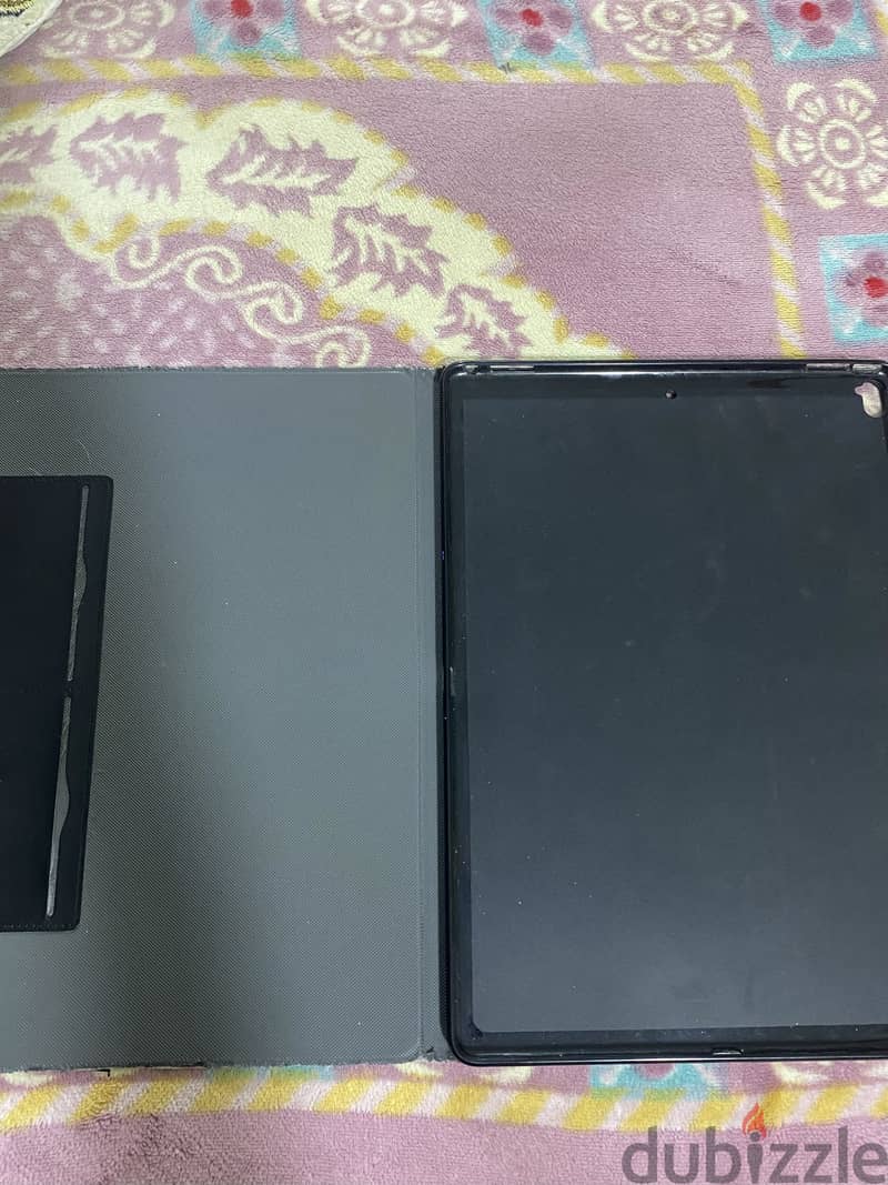 iPad 12.9 ( 2nd Generation) 5