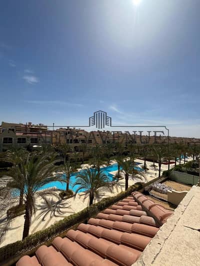 توين هاوس للبيع بسعر مميز فى الباتيو ٥ ايست الشروق El Patio 5 East Shorouk  موقع متميز يطل على مسطحات مائية