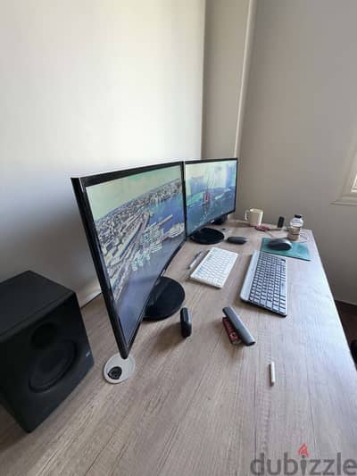 Samsung Curved 24" Monitor