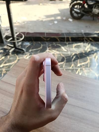 آبل - آيفون 15