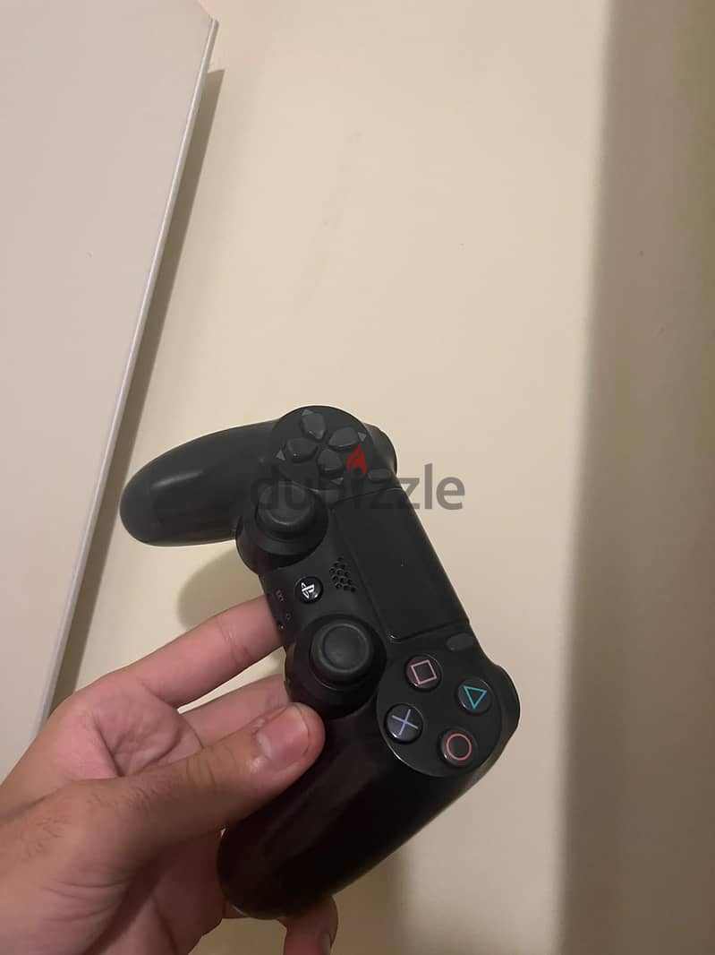 ps4 slim 1