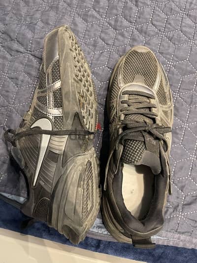 Nike original shoes used, اصلية مستعملة ، مقاس ٤٤