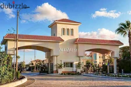 Middle Townhouse for sale: 200 sqm built-up area + 85 sqm garden, located in the Alex West compound