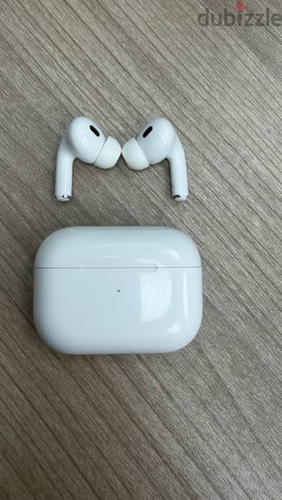 Apple airbus 2 الاصدار الثاني حالة ممتازه بالكارتونه