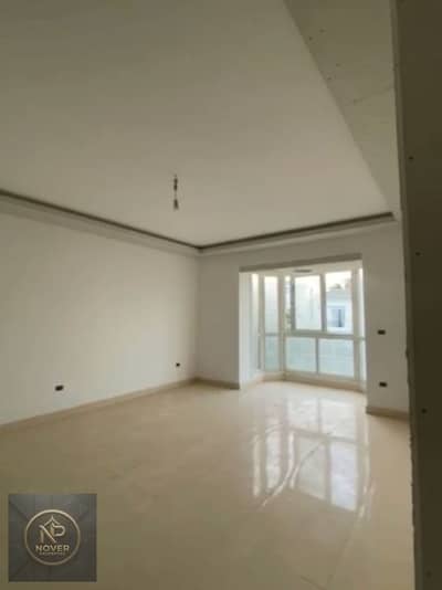 بنتهاوس شبه متشطبة 167 متر + 75 متر روف للبيع في كمبوند تشيل اوت بارك - ماونت فيو - Mountain View Chillout Park