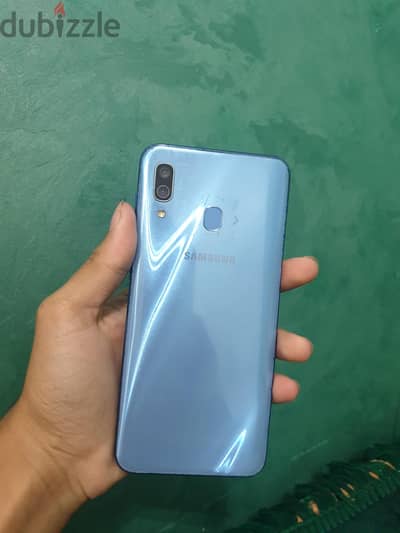 Samsung A30