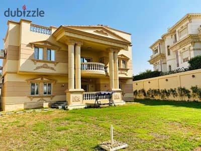 إستلام فورى فيلا متشطبة بالتكييفات والمطبخ فى رويال سيتى بجانب هايبر وان Royal City