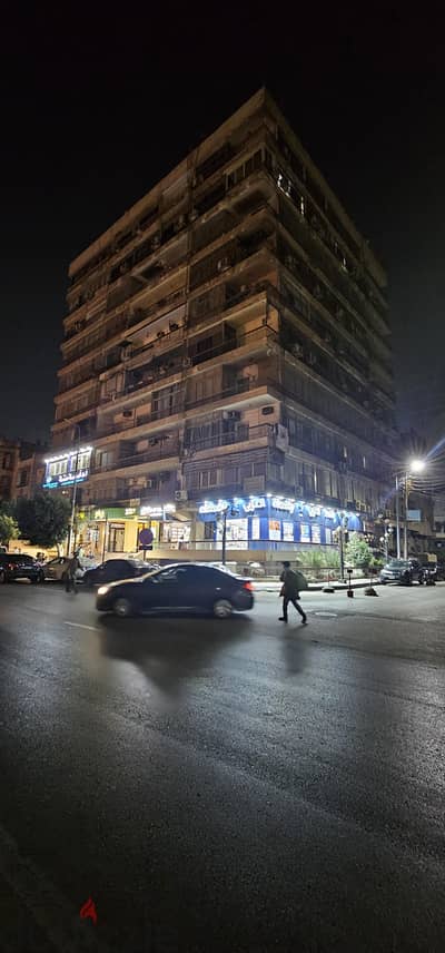 شقة ٢٠٠ م للايجار قانون في ميدان سفير بمصر الجديدة