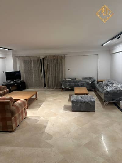  شقة للبيع بالمهندسين شارع لبنان 280م سوبر لوكس بجراج وبلكونة 