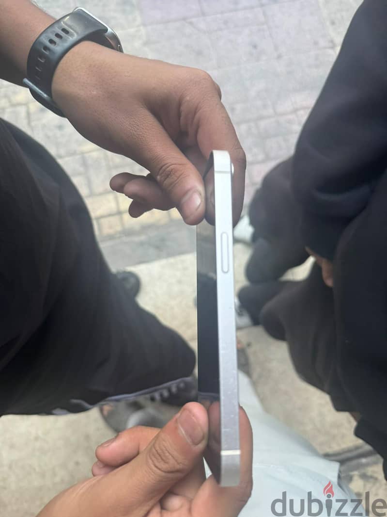 Apple - iPhone 13 7