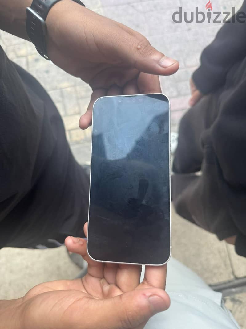 Apple - iPhone 13 8