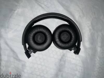 JBL tune 520 bt used perfect condition