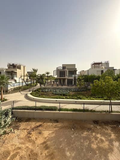 Standalone villa for sale in Sodic East XV Type Facing North Very Prime Location Corner Unit