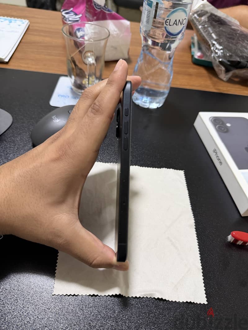 Apple - iPhone 16 Plus 4