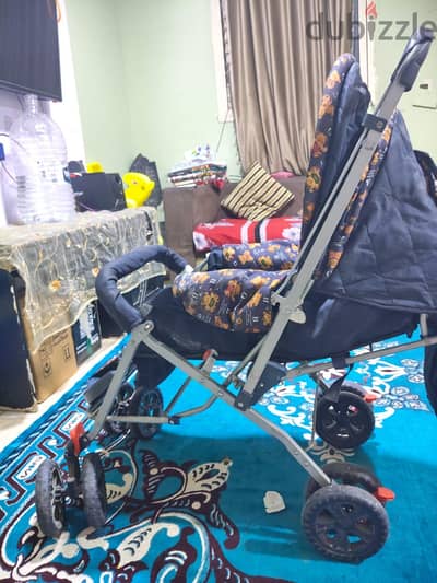عربية اطفال بحالة جيدة