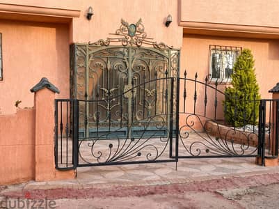 شقه بحري غربي  للايجار بجمصة  طلبه او مهندسين