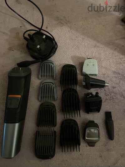Philips Multigroom Series 5000/مكنة فيليبس تراز ٥٠٠٠متعددة الوظائف