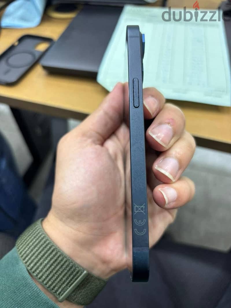 Apple - iPhone 13 2