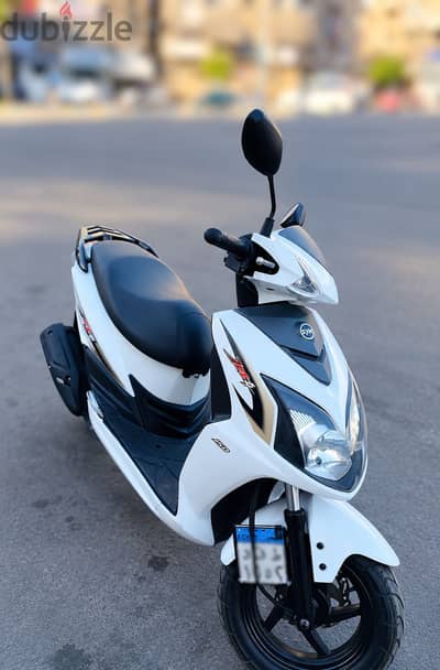 SYM Jet 4