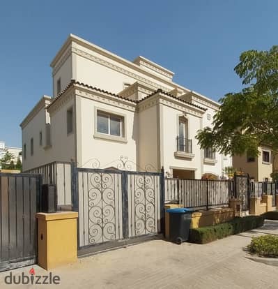 بافضل لوكيشن توين هاوس 320م للبيع بتشطيب كامل في ميفيدا إعمار مصرالقاهرة الجديدة Mivida Emaar Misr New Cairo
