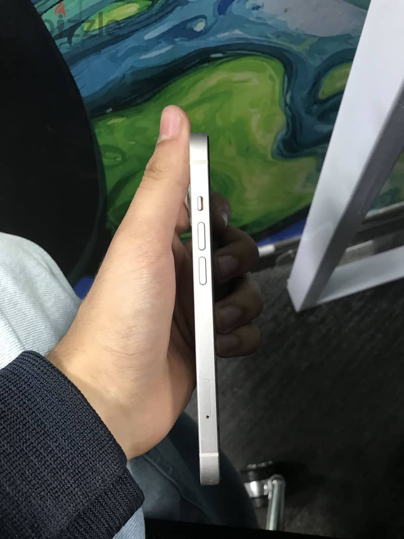 Apple - iPhone 13 6