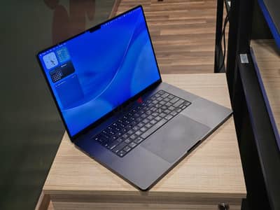 MacBook Pro 16" M3 Max (16C/40C) - 48GB RAM - Space Black