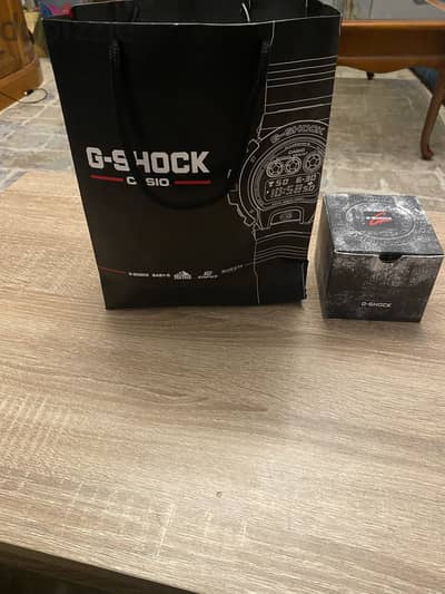 Casio G-Shock AW-500BB-1E(analog-digital black watch)