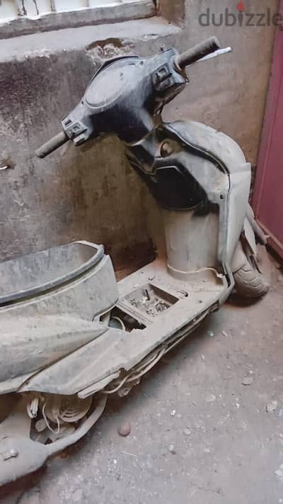 معايا اسكوترين بنزين للبيع اسكوتر sym 150 cc واسكوتر حوا قديم