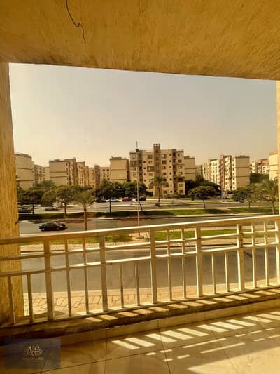 للبيع بمدينتى شقة ٨٢ متر  تشطيب خاص
