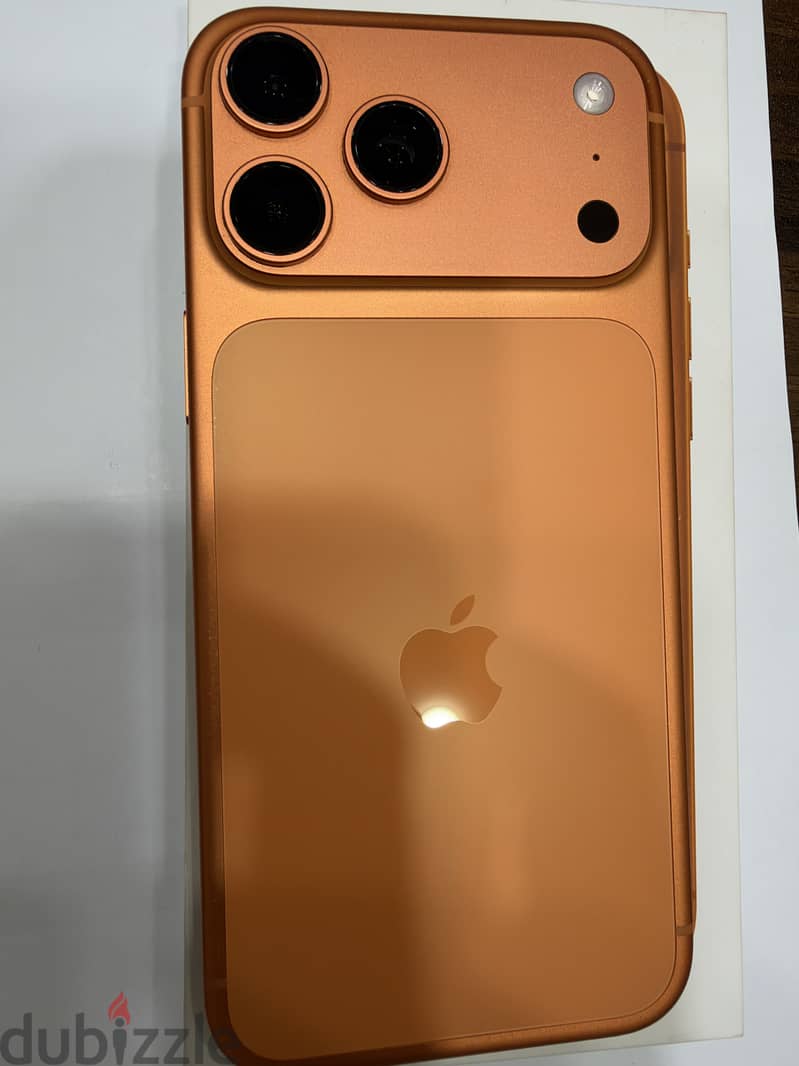 Apple - iPhone 17 Pro Max 3