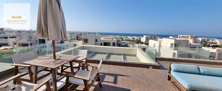 شاليه بحديقة 180م  متشطب بالكامل استلام فوري للبيع في Hacienda White الساحل الشمالي